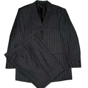 Hugo BOSS Made In Italy Wool Pinstripe Black & White Suit Size 44R 36W 3 Button